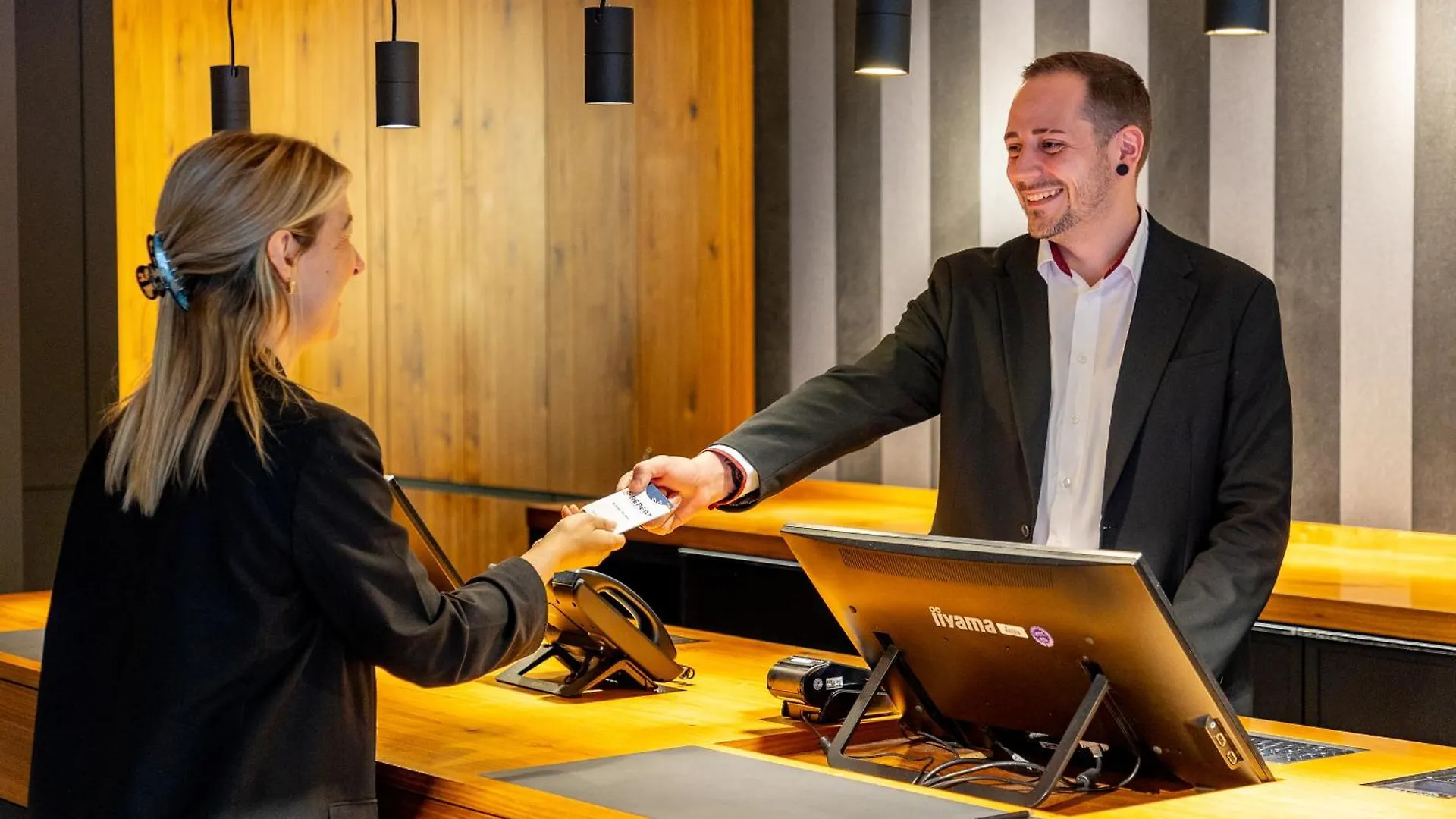 &Repeat Koeln Airport Hotel